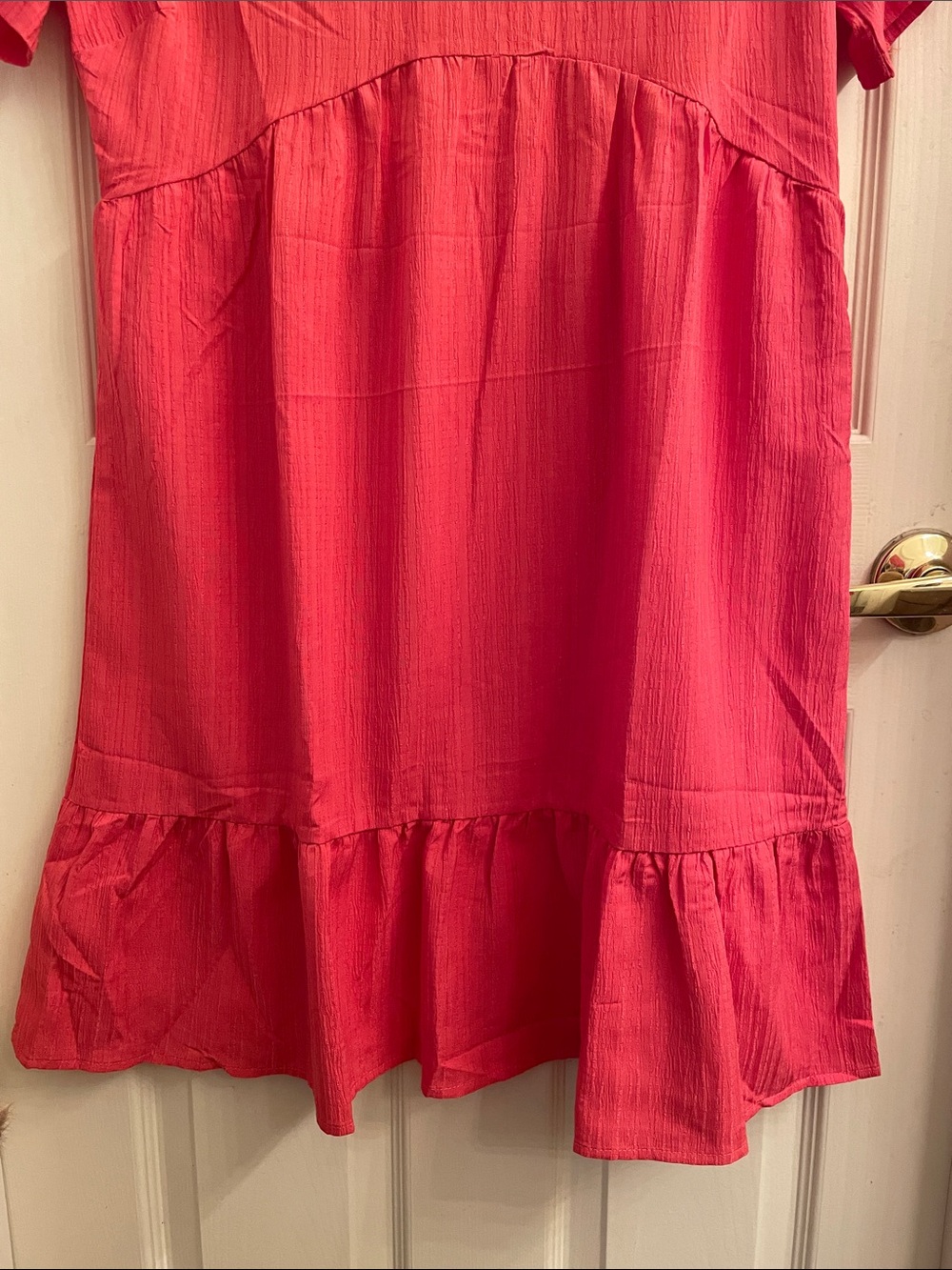 Bright Coral V-Neck Ruffle Hem Dress. Sz Lg. - Picture 4 of 7